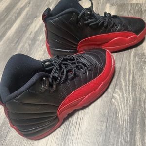 Jordan Flu Game size 3.5 youth